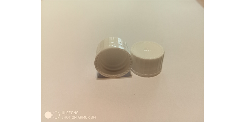 DIN 18 sima kupak, habbetétes